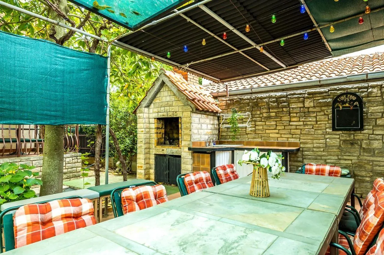 Apartmani Rosa Turanj Apartman